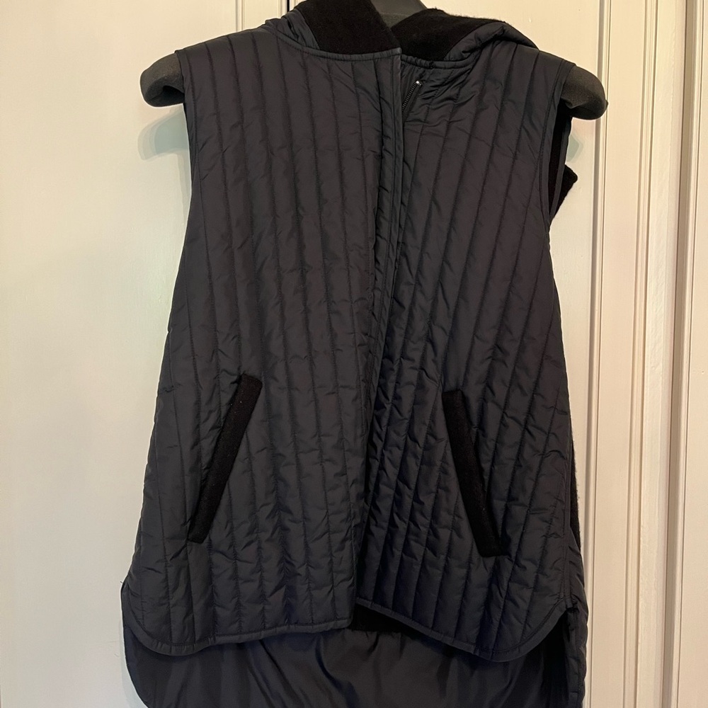 Eileen Fisher Quilted Hooded Vest in Black